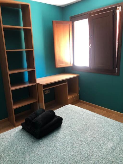 Apartamento Vivienda De Uso Turistico En El Corazon De Burgo Exterior foto